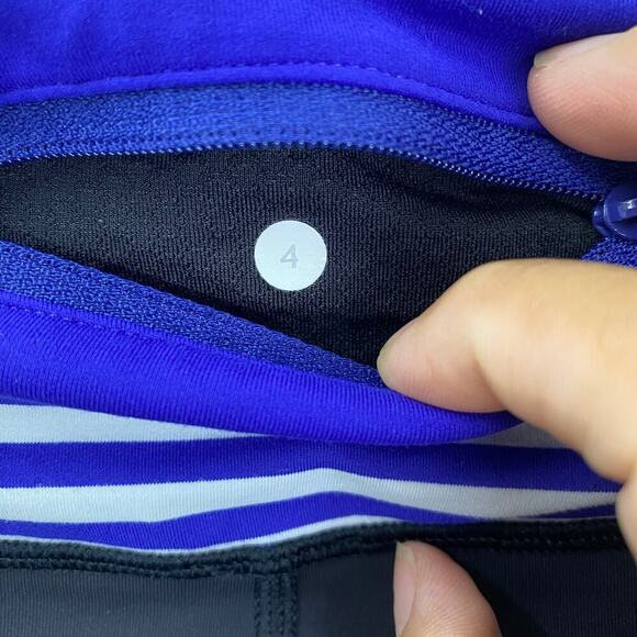 Lululemon Run Inspire Crop Leggings Black & Blue White Narrow Bold Stripes Sz 4 - Picture 8 of 10